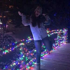 Meet your Posher, Mercedes